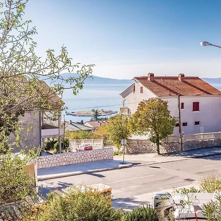 Beautiful Apartment In Novi Vinodolski Exterior foto