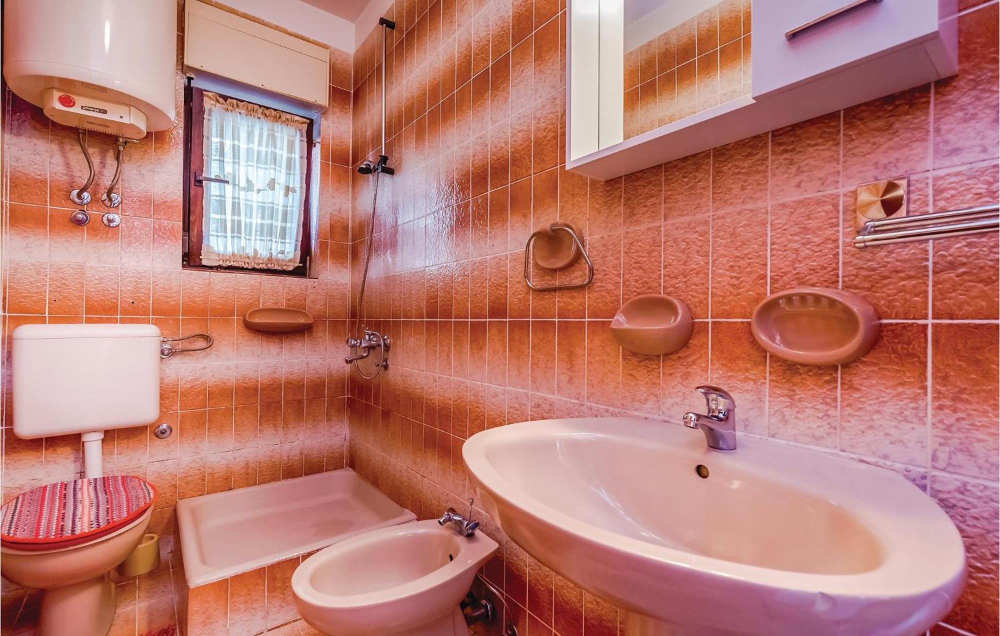 Beautiful Apartment In Novi Vinodolski Exterior foto
