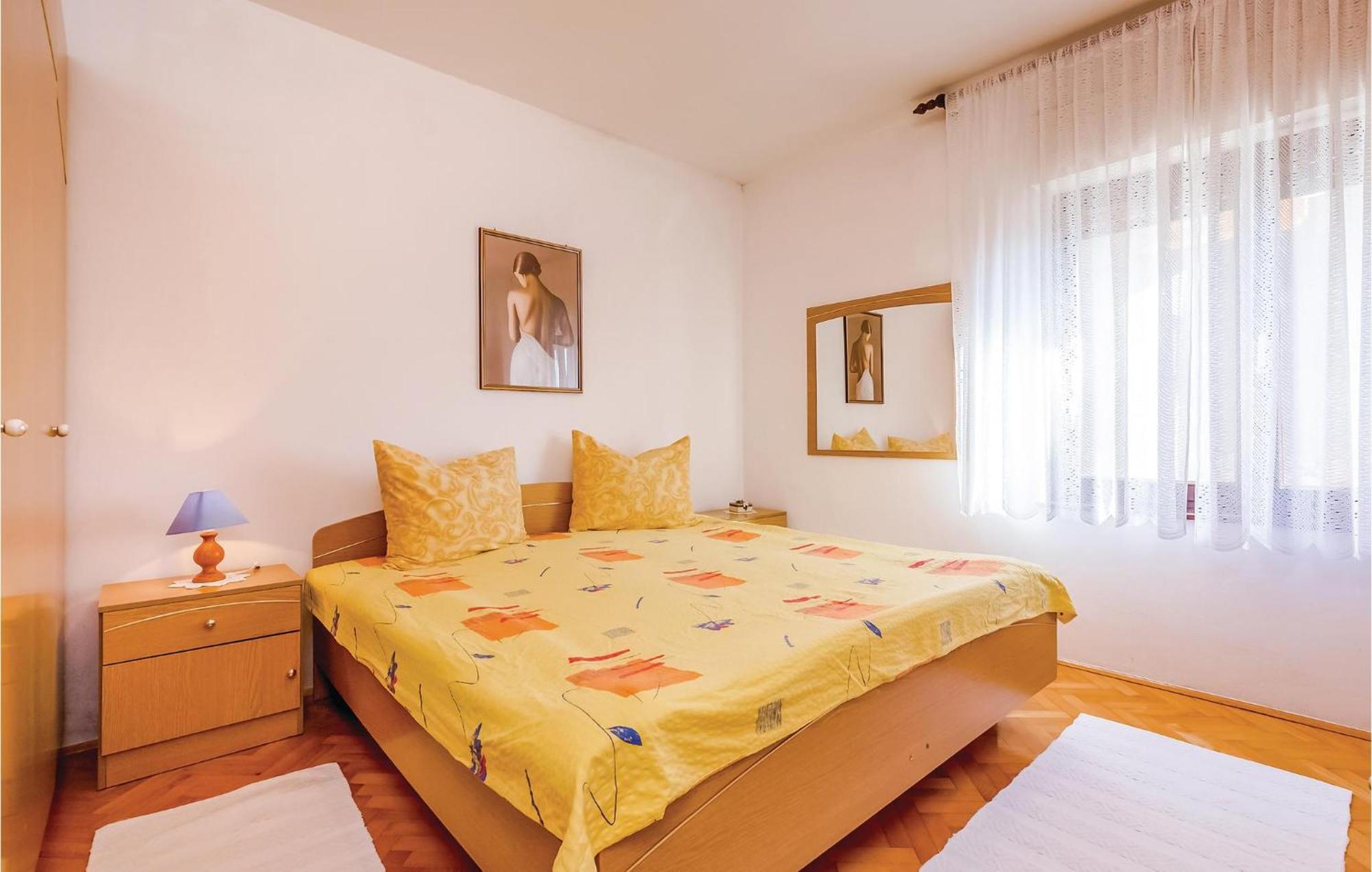 Beautiful Apartment In Novi Vinodolski Exterior foto