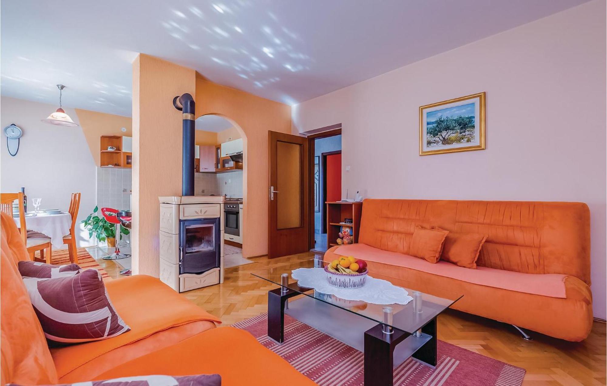Beautiful Apartment In Novi Vinodolski Exterior foto